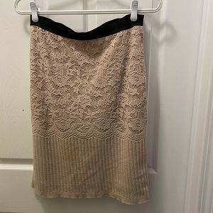 H&M nude knee length lace skirt elastic waistband